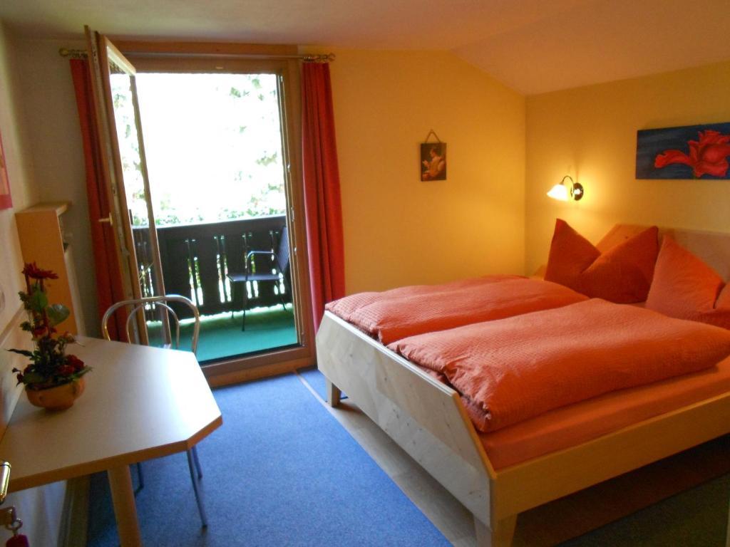Haus Thurner Obsteig Habitación foto